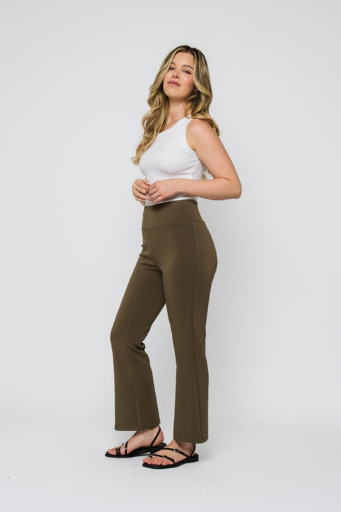 Allie-Kick Crop Flare